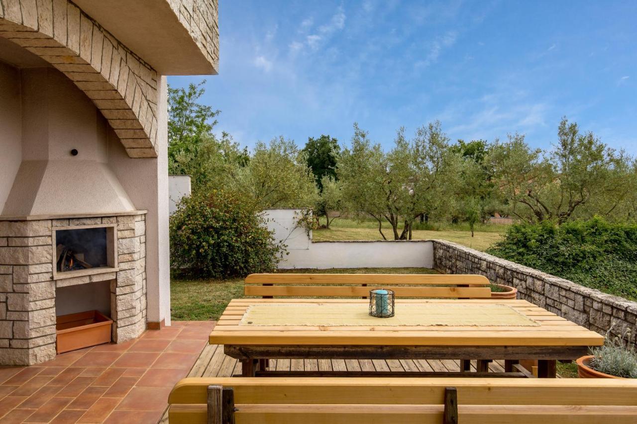 Holiday Home Bellavista Tar-Vabriga Eksteriør bilde