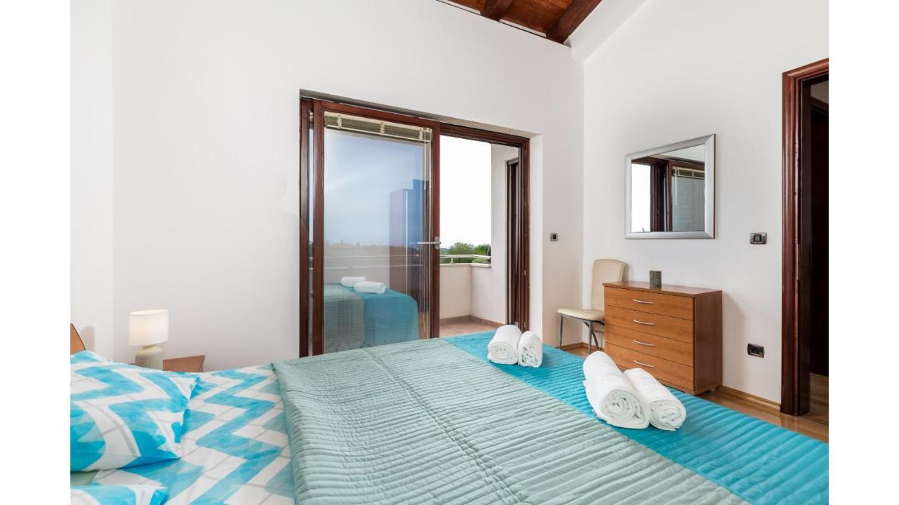 Holiday Home Bellavista Tar-Vabriga Eksteriør bilde